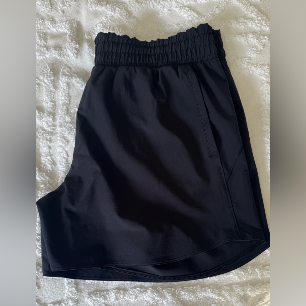 Under Armour Black Shorts